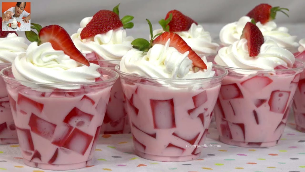 Gelatina Tres Leches con Fresas